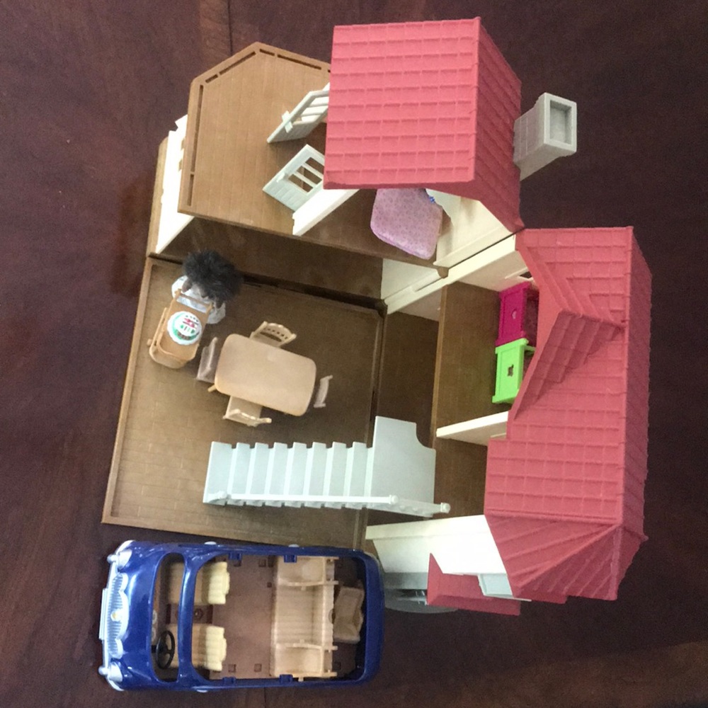 Calico critters w Large House